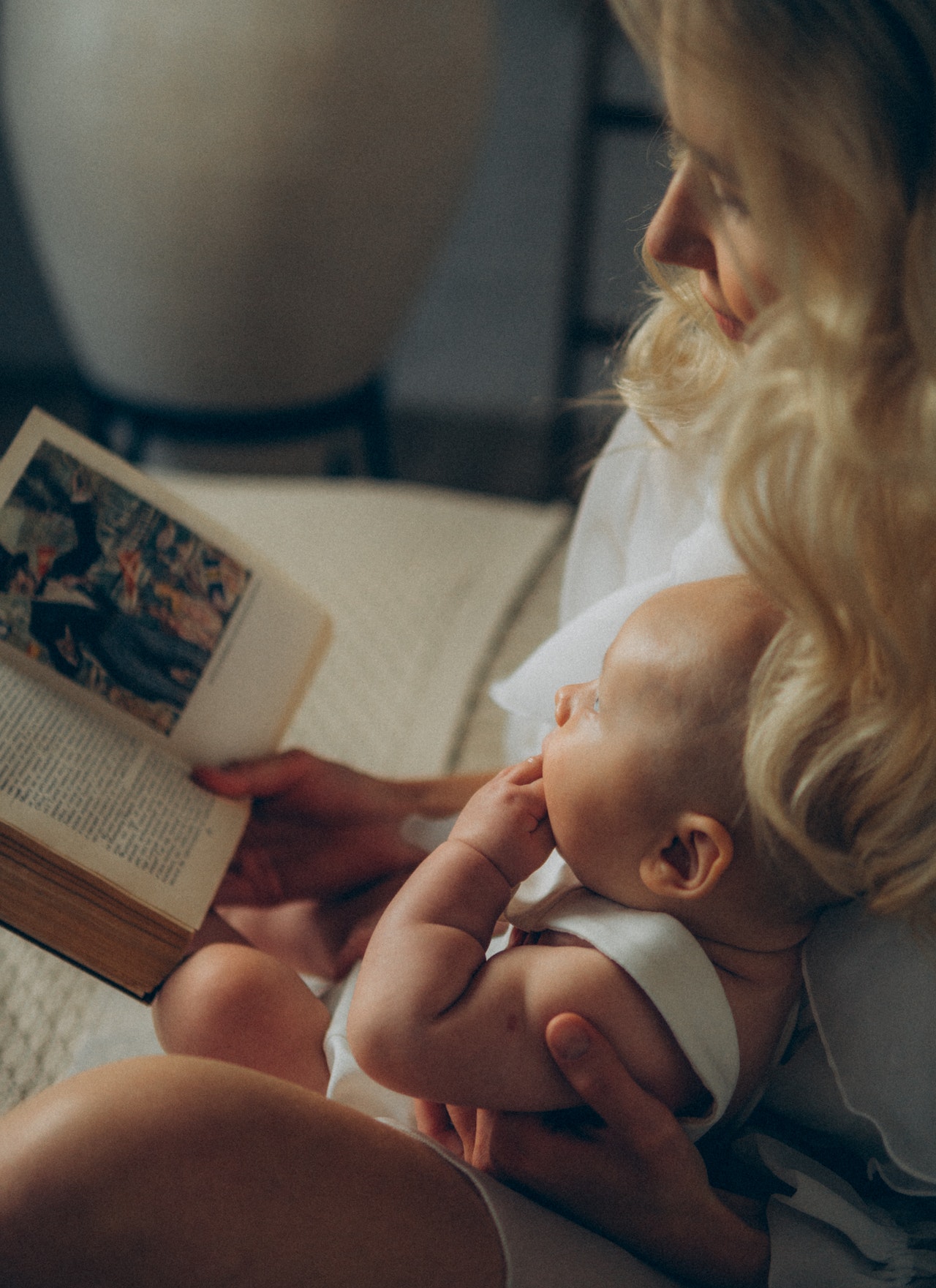 Baby Reading 2