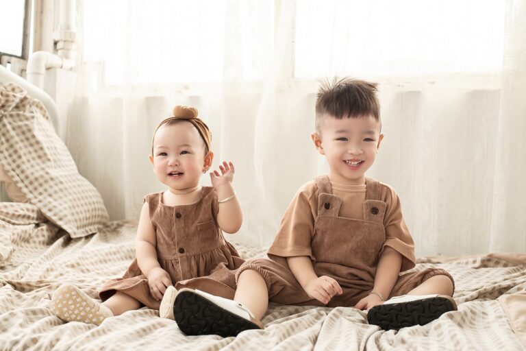 A Bond for Life: Building Strong Sibling Relationships in Early Years.